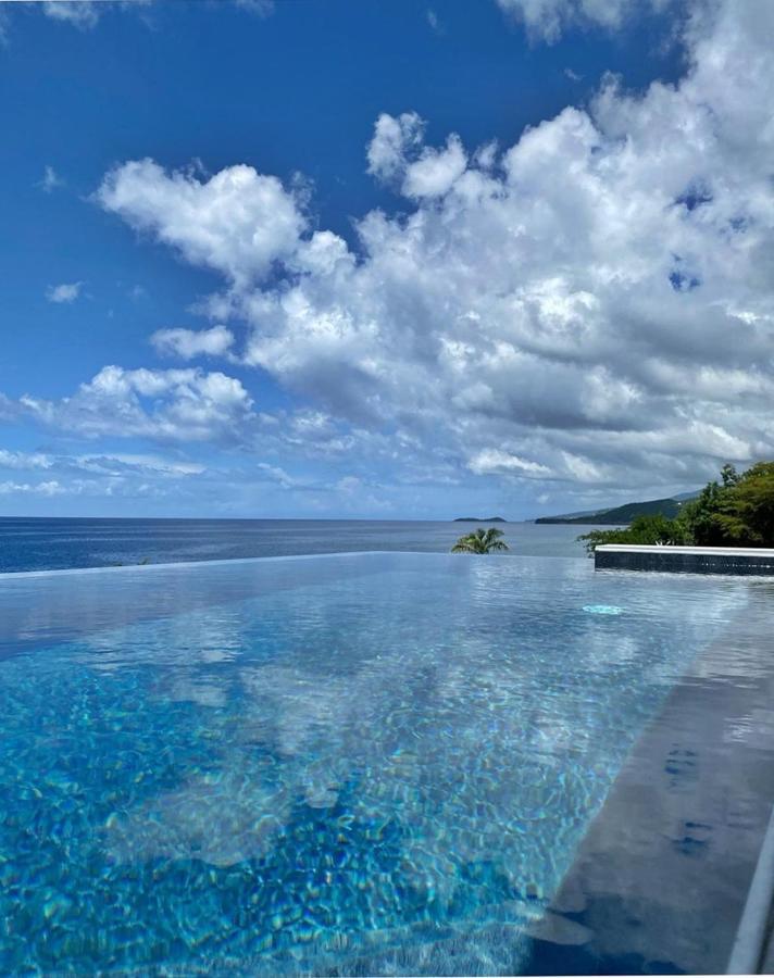Blue Haven Guadeloupe Blue Moon